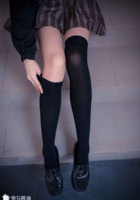 秋霞免费视频_超清高清完整版播放