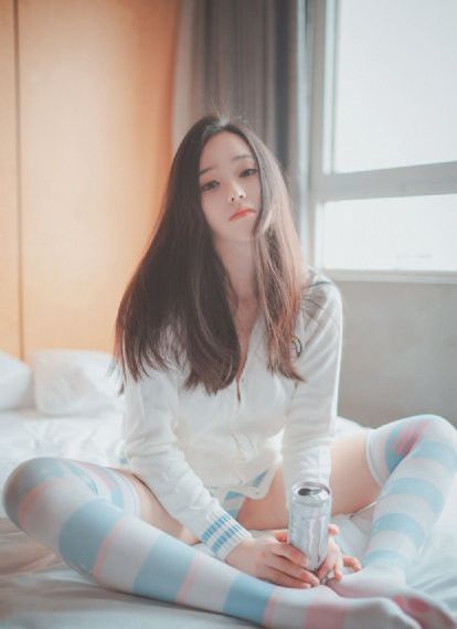 含紧一点h楼梯边做边走视_蓝光在线观看电视