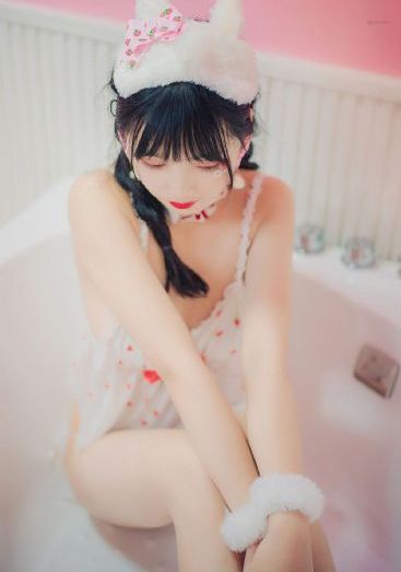 美女无内裤免费看_720最新电影在线观看